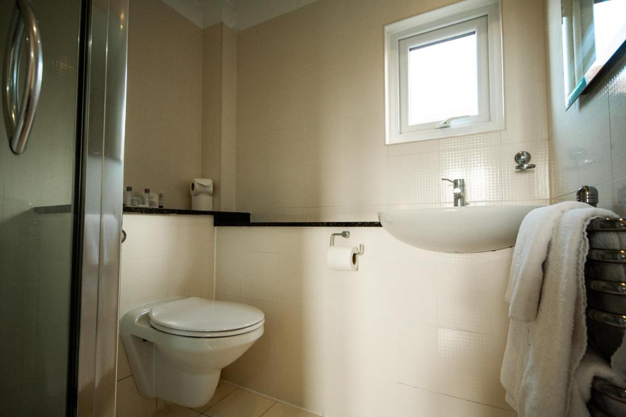Berwick Manor Hotel Rainham  Dış mekan fotoğraf