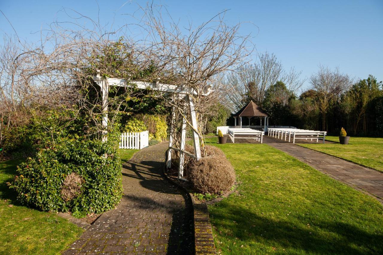 Berwick Manor Hotel Rainham  Dış mekan fotoğraf
