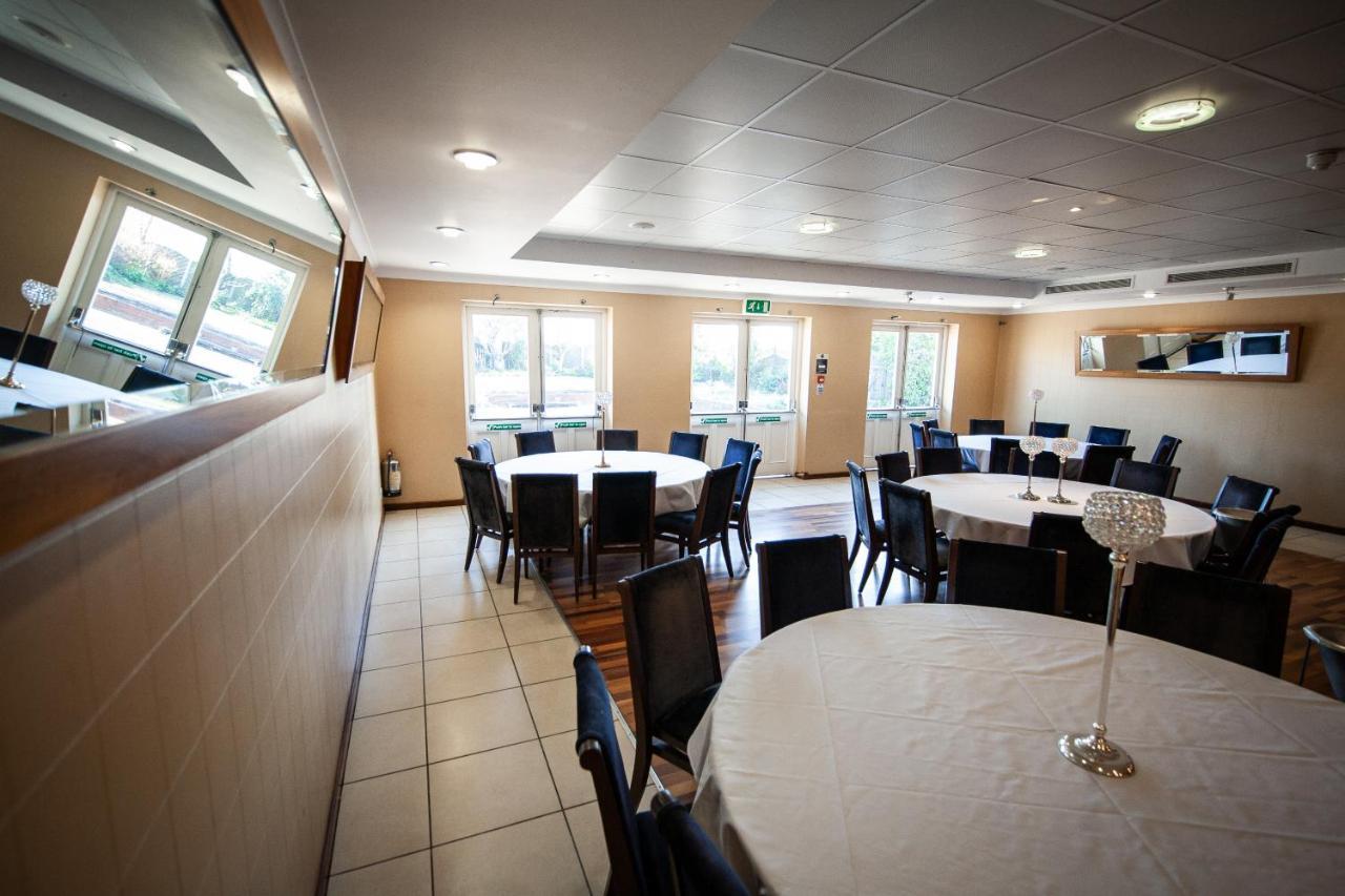 Berwick Manor Hotel Rainham  Dış mekan fotoğraf