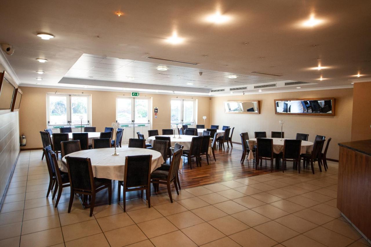 Berwick Manor Hotel Rainham  Dış mekan fotoğraf