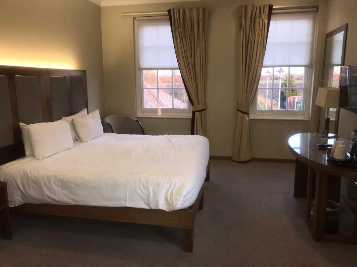 Berwick Manor Hotel Rainham  Dış mekan fotoğraf