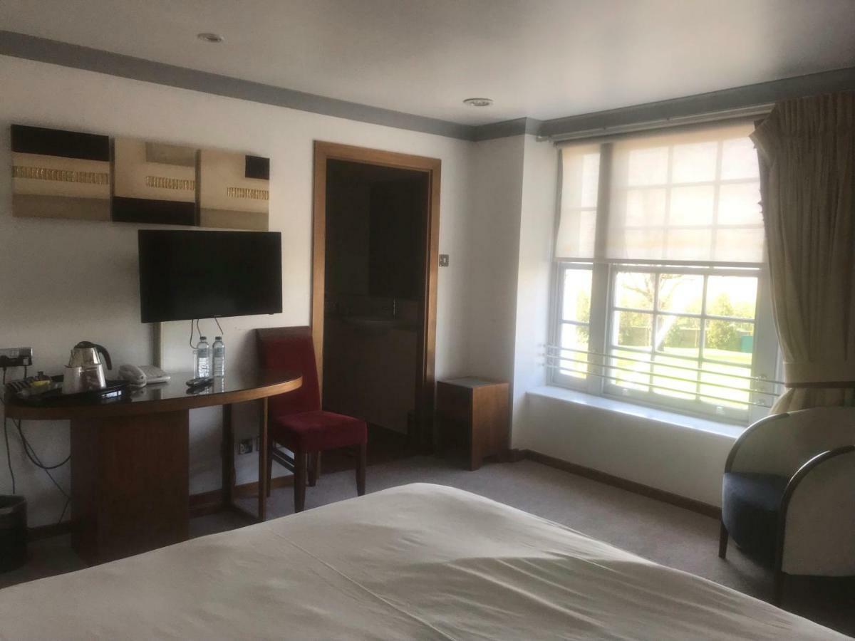 Berwick Manor Hotel Rainham  Dış mekan fotoğraf