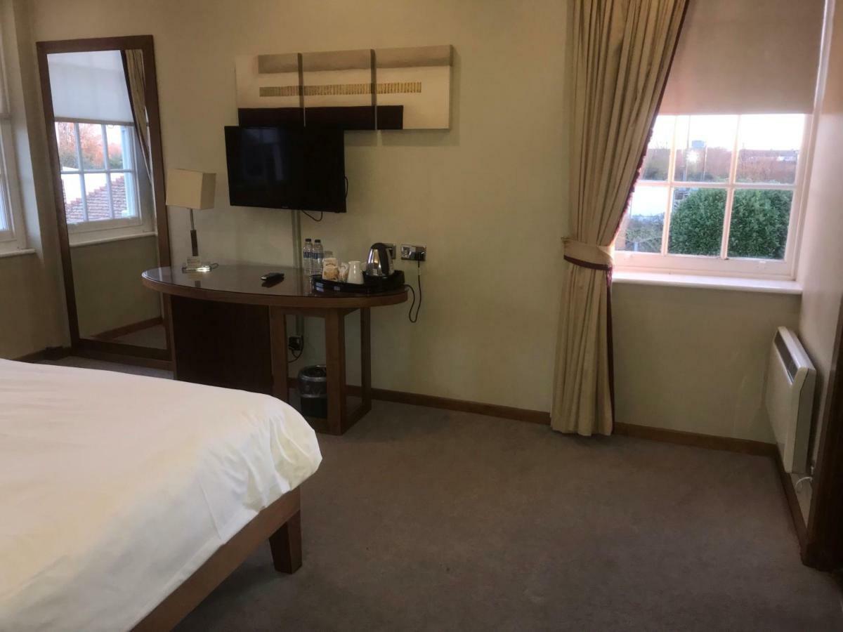 Berwick Manor Hotel Rainham  Dış mekan fotoğraf